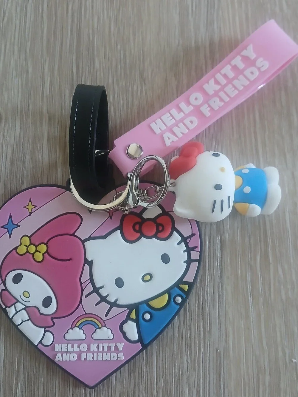 Hello Kitty Pink Heart Luggage Tag with Friends Charm And Lanyard Key Ring 2024